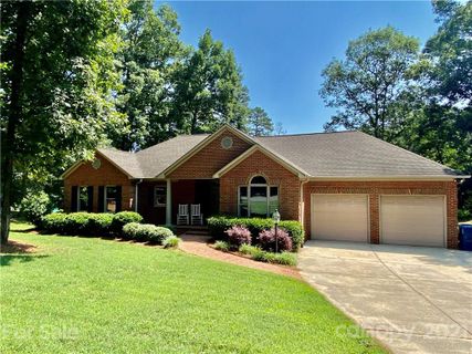 117 Oakmount Drive