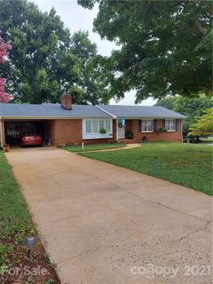 4783 Kennedy Street sold home in Olde Well South, Hickory, NC