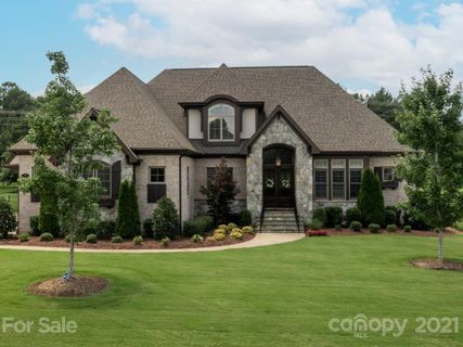 1608 Funny Cide Drive