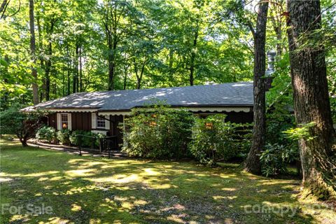 194 Lucerne Strasse Road sold home in Swiss Village, Little Switzerland, NC