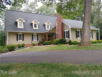 4871 Woodwinds Drive