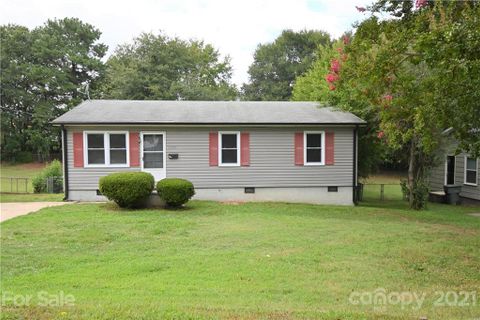 1332 Poston Circle