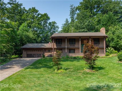 128 Scarlet Drive
