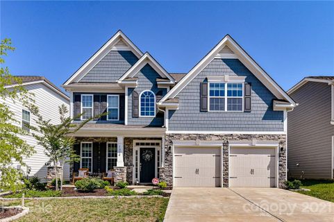 107 E Americana Drive