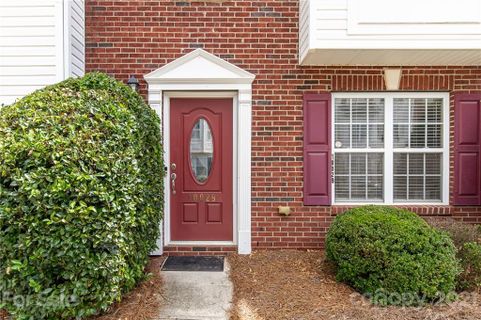 10029 Treeside Lane