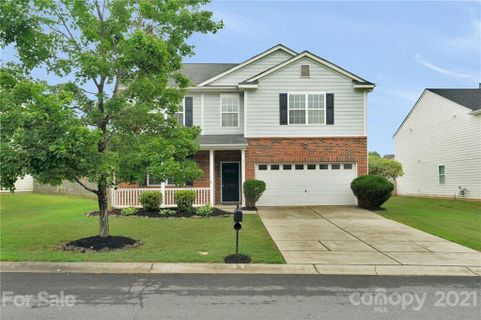 6711 Blackwood Lane