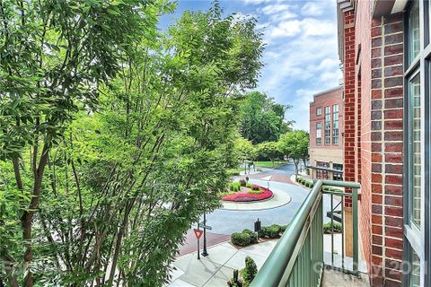 720 Governor Morrison Street 202 sold home in The Lofts At Morrison, Charlotte, NC