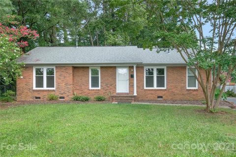 6700 Easton Place