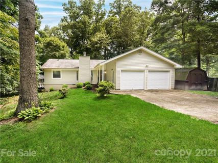 3 Muirfield Place sold home in Brookwood, Arden, NC