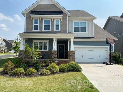 5003 Lily Pond Circle