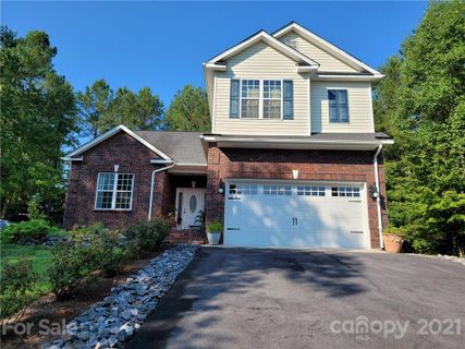 6161 Venice Court sold home in Riviera Run, Hickory, NC