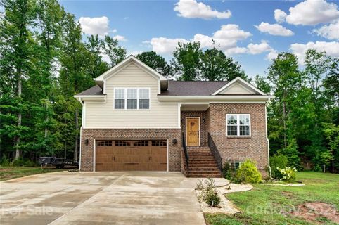 4822 Rockwood Drive