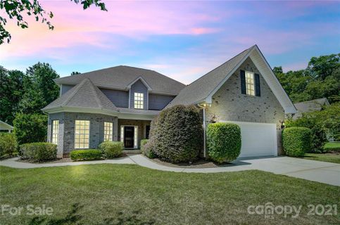 3215 Chippendale Road