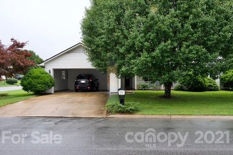 929 Woodhill Drive