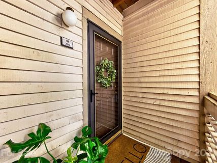 18809 Nautical Drive