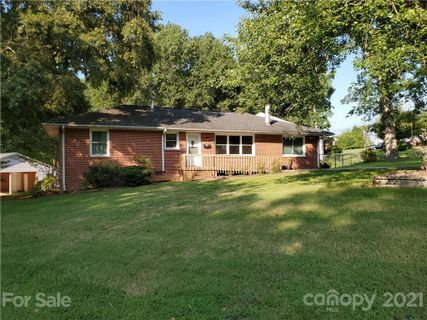 619 Forest Drive
