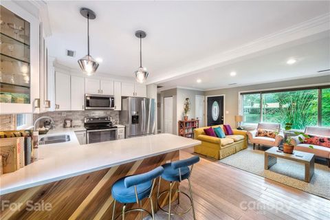 2226 Arnold Drive