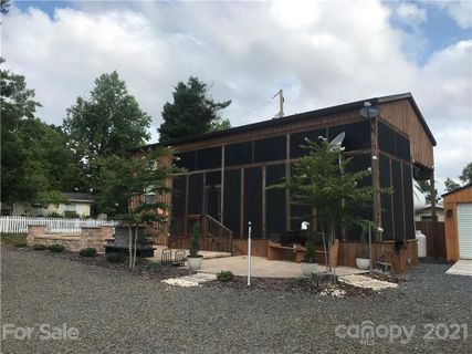 188 Lake Tillery Trail A110/111