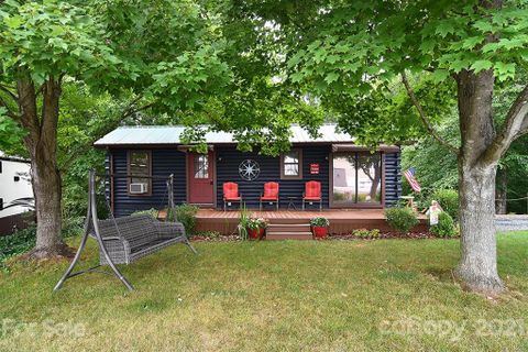 170 Grand View Drive