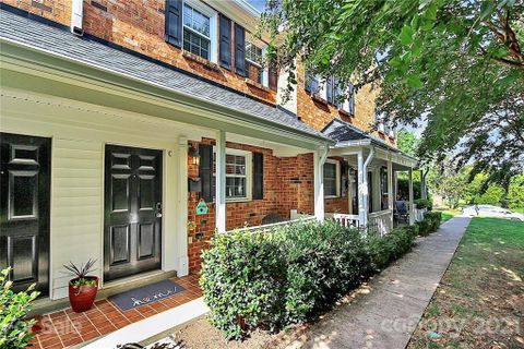 1218 Green Oaks Lane