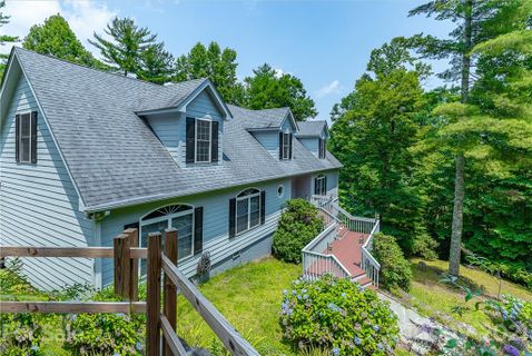 11 Lower Tanglewood Road