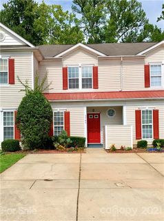 1743 Holliford Court
