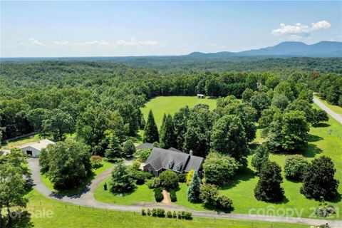 303 Hamilton Drive sold home in Equestrian Estates, Columbus, NC