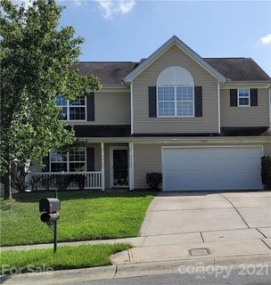 9205 Simonton Drive sold home in Eastfield Meadows, Charlotte, NC