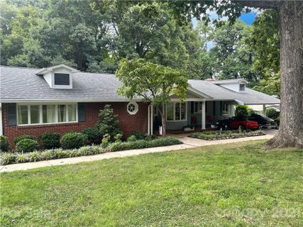 409 Thomas Trail