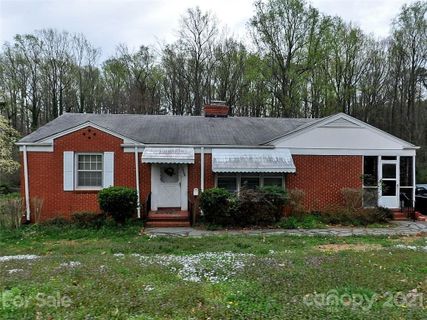 2719 Royston Road