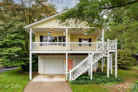 121 Oak Terrace
