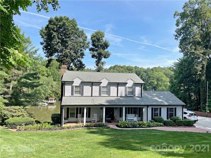 6 Woodland Circle