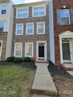 9832 Kings Parade Boulevard 45