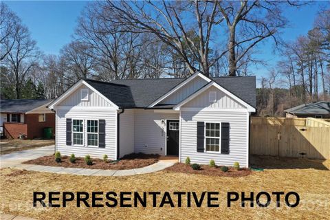 3219 Winding Trail sold home in Saddlebrook, Matthews, NC