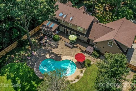 4508 Oakberry Court