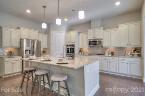3013 Renoir Point 351