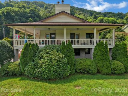 352 Lewis Lane sold home in Maggie Valley Estates, Maggie Valley, NC
