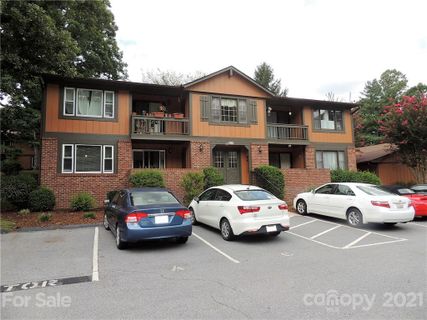 1753 Haywood Manor Road D-7
