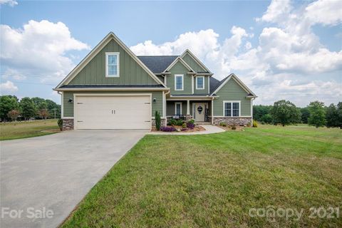 955 Oak Ridge Farms Circle sold home in Oak Ridge Farms, Newton, NC