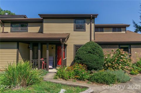 16 Spears Avenue 10 sold home in Oak Terrace, Asheville, NC