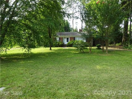 2127 Sharon Avenue sold home in Brookwood Hills, Charlotte, NC