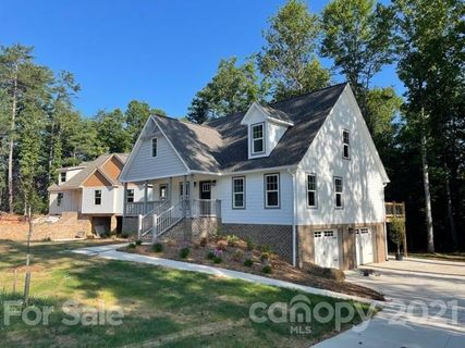 136 Maplewood Court 18