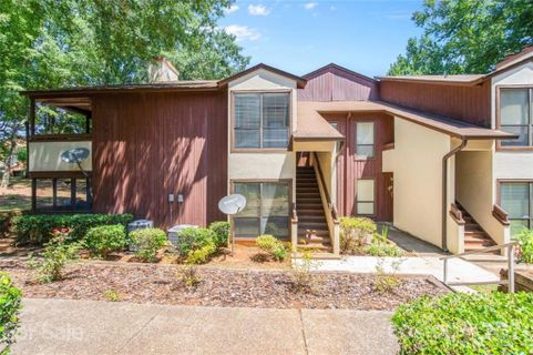 7372 Winery Lane