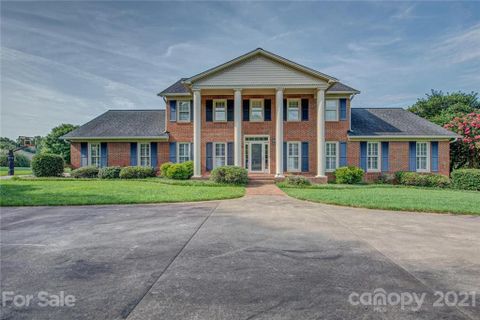 1704 Country Garden Drive sold home in Country Club Gardens, Shelby, NC
