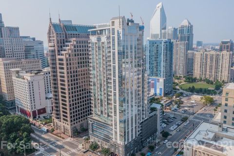 333 W Trade Street 2700