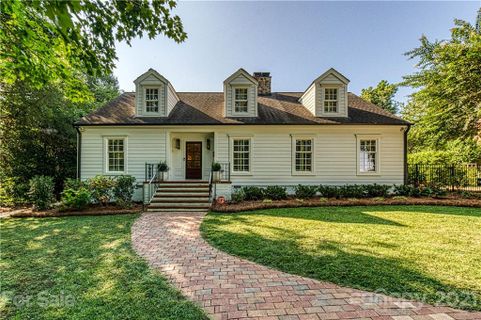1613 Runnymede Lane