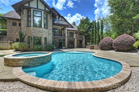 521 Meadow Sweet Lane