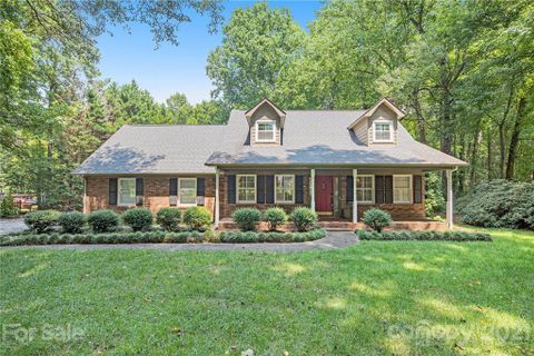 4524 Hickory Grove Road sold home in Hickory Lane, Mount Holly, NC
