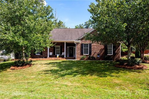 238 Woodlynn Drive