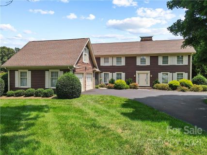 51 Old Field Road